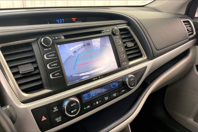 Used 2015 Toyota Highlander XLE AWD/4WD image 28