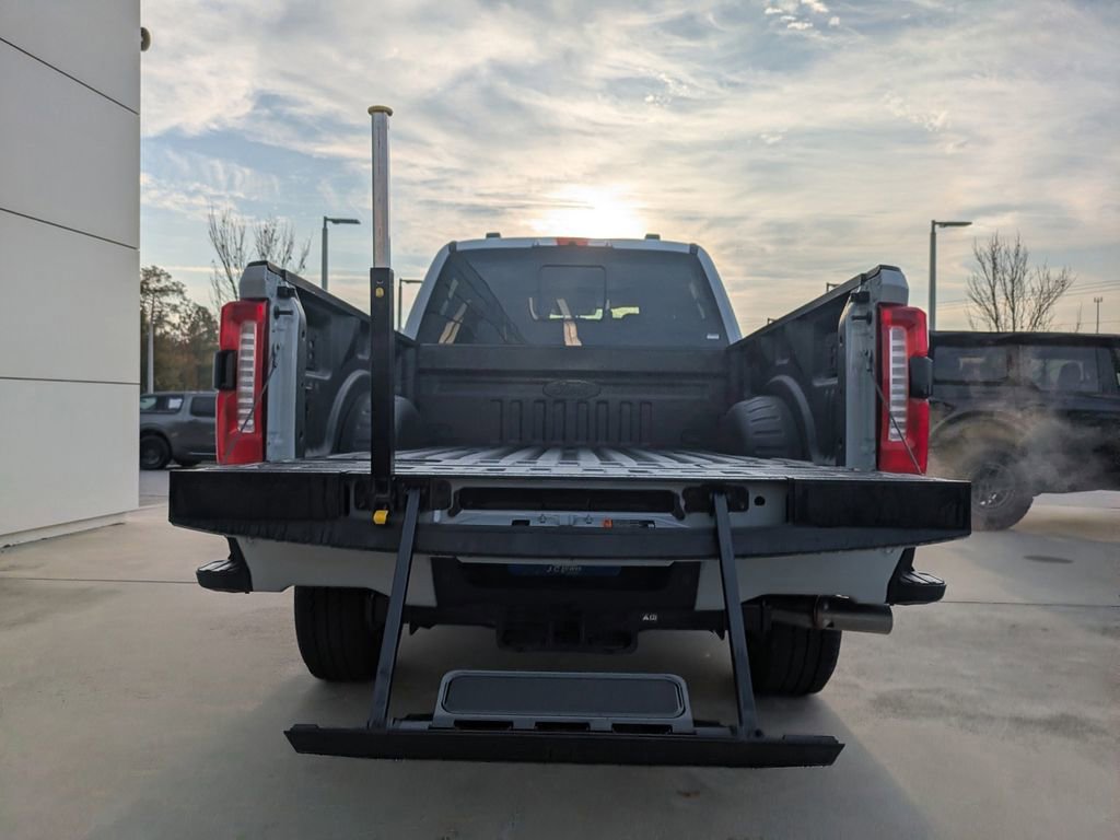New 2026 Ford F350 Lariat w/ Black Appearance Package image 12