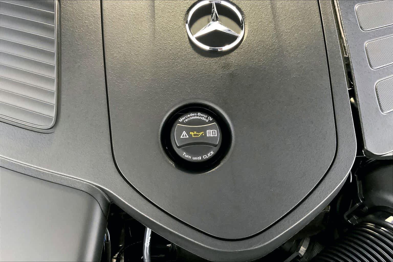 Used 2023 Mercedes-Benz C 300 4MATIC Sedan image 31
