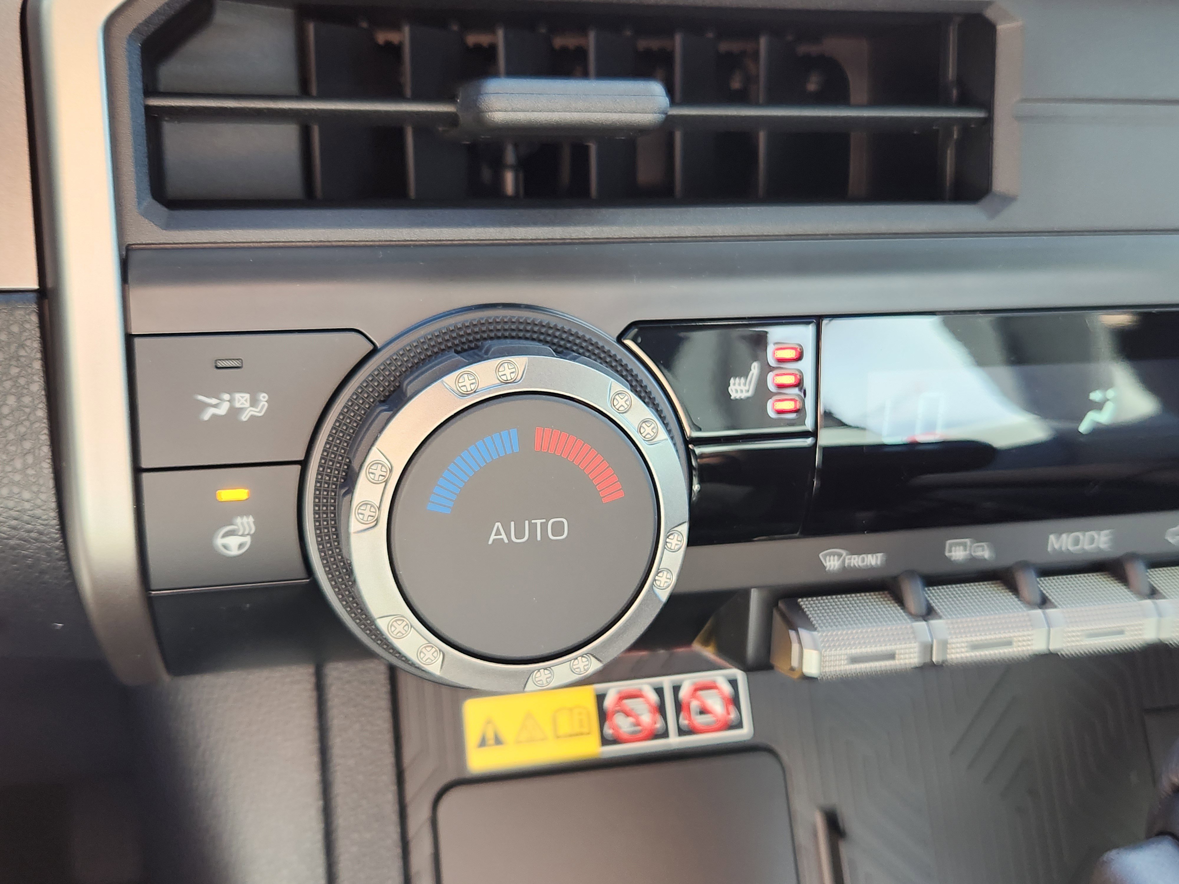 Certified 2025 Toyota 4Runner TRD Off-Road image 24