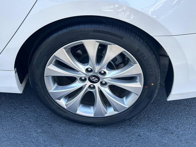 Used 2014 Hyundai Azera image 12