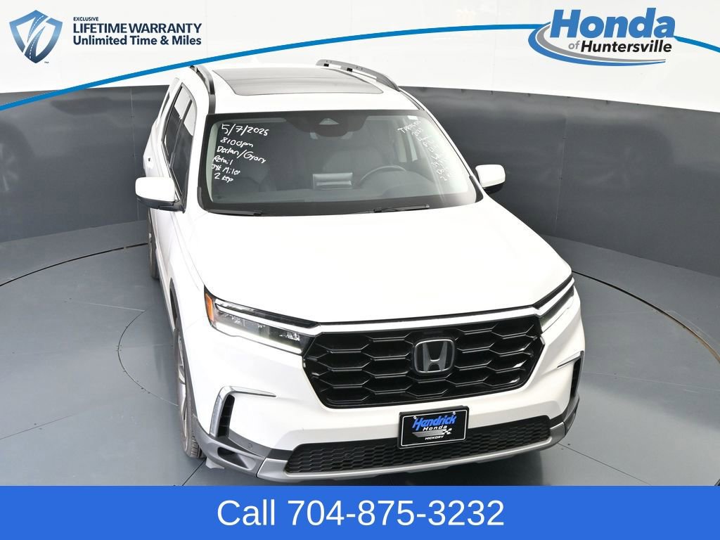 Used 2023 Honda Pilot Touring image 23