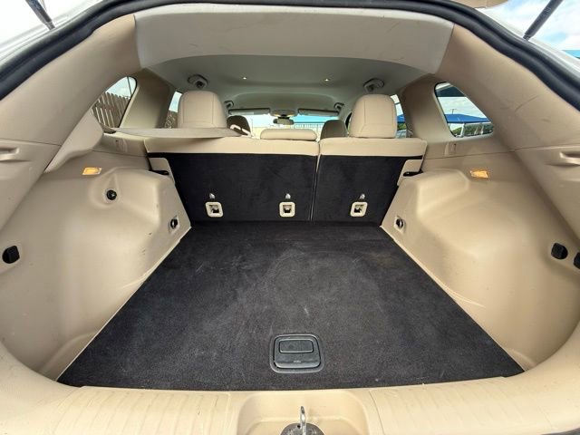 Used 2019 Jeep Cherokee Latitude w/ Popular Appearance Group image 8