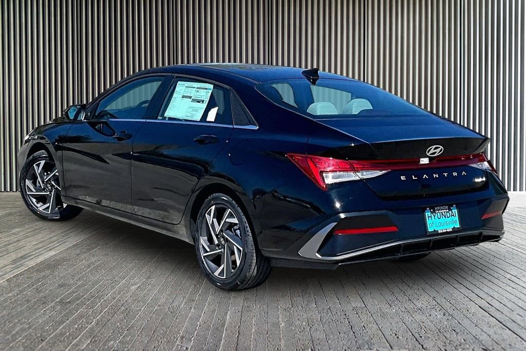 New 2026 Hyundai Elantra Limited image 3
