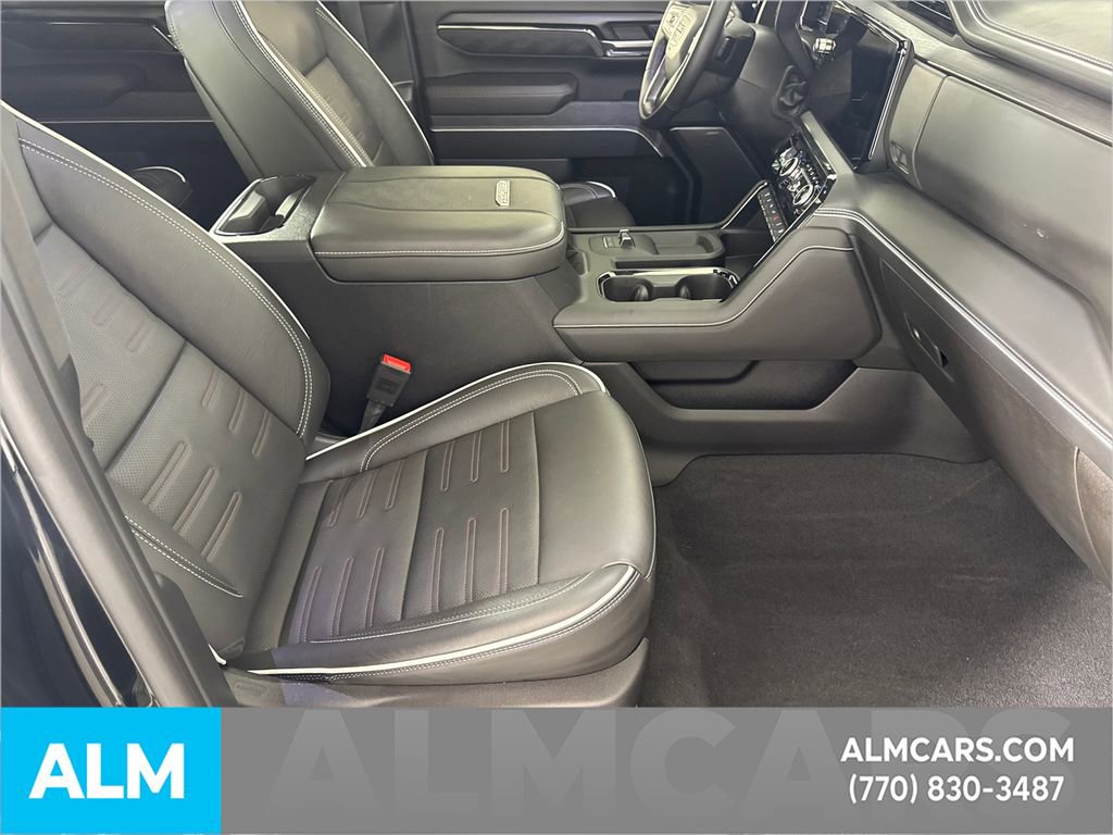 Used 2025 GMC Sierra 2500 AT4X image 14