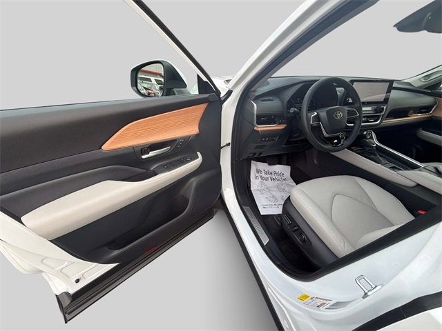 Certified 2026 Toyota Grand Highlander Limited image 13