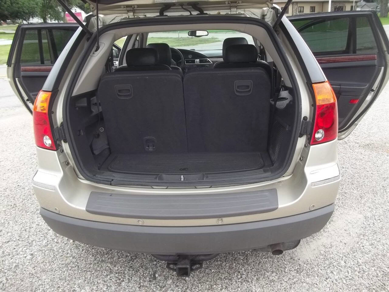 Used 2005 Chrysler Pacifica Touring image 15