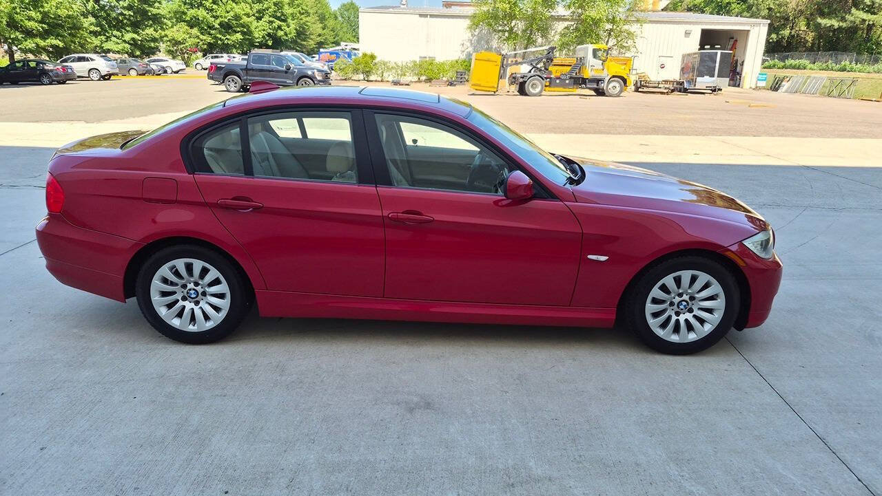Used 2009 BMW 328i Sedan RWD image 9