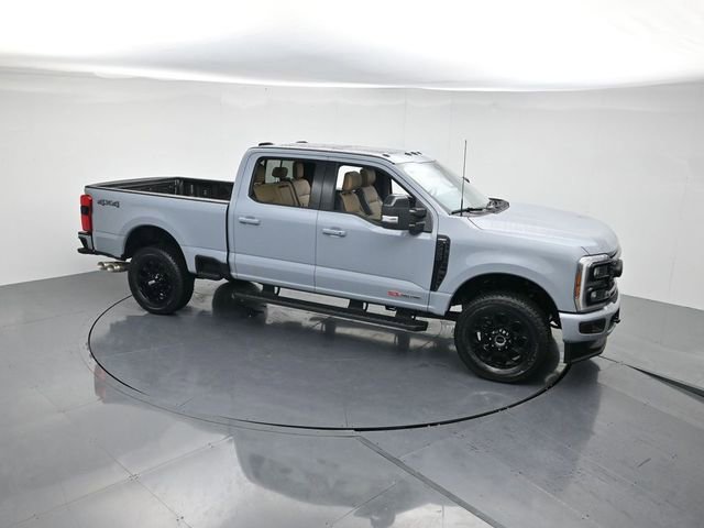 New 2026 Ford F250 Lariat w/ Black Appearance Package image 38