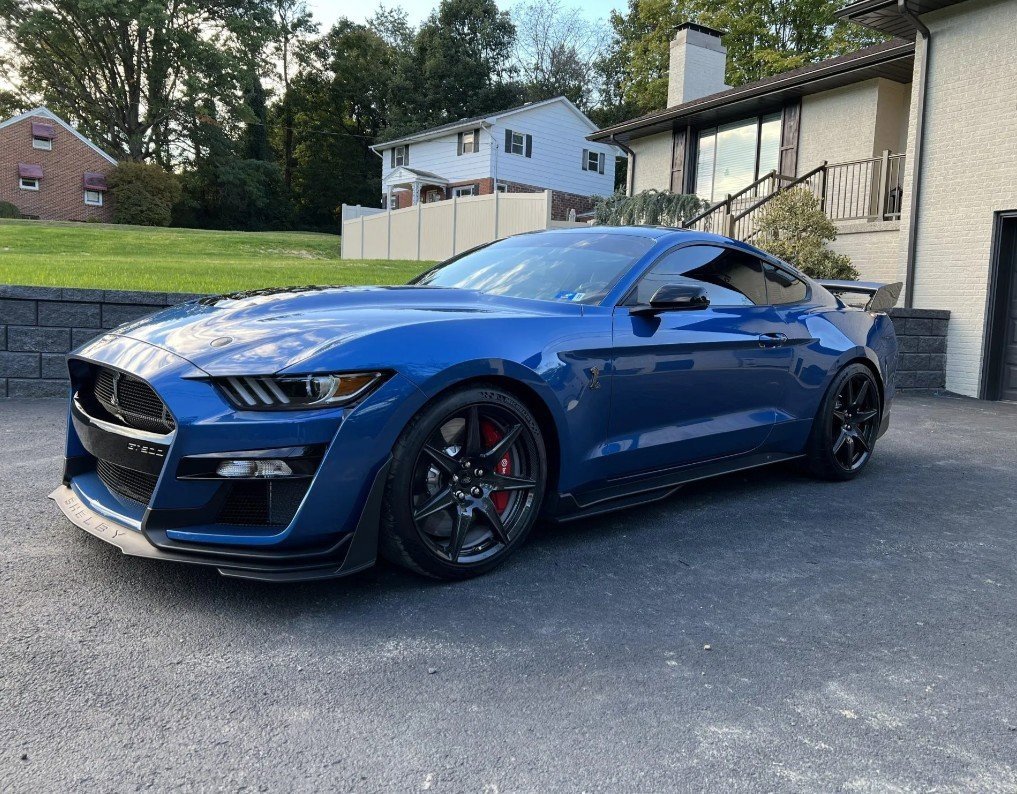 Used 2021 Ford Mustang Shelby GT500 w/ Carbon Fiber Track Pack