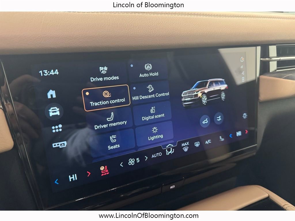 New 2026 Lincoln Navigator L Black Label AWD/4WD image 57