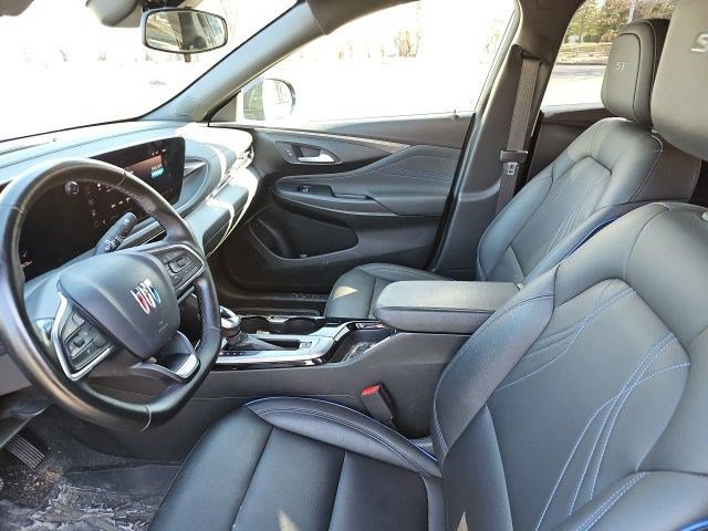 Used 2024 Buick Envista Sport Touring image 19