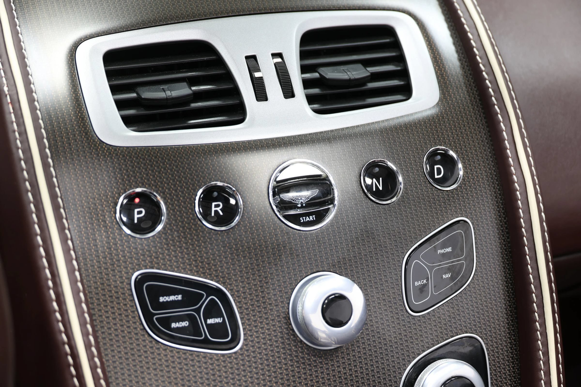 Used 2016 Aston Martin DB9 GT RWD image 35