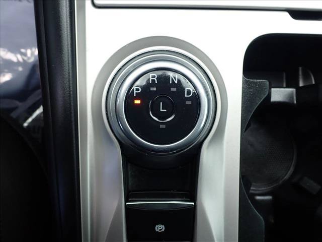 Used 2023 Ford Explorer XLT RWD image 23