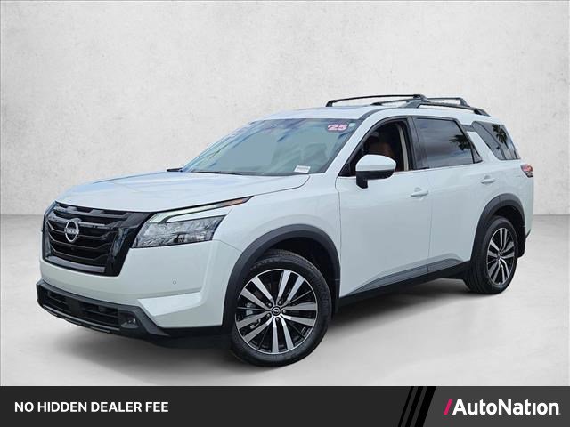 Used 2025 Nissan Pathfinder Platinum