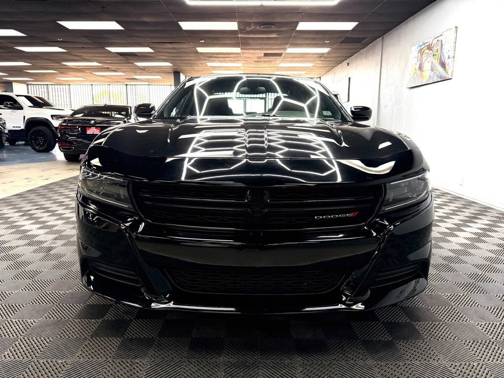 Used 2022 Dodge Charger SXT RWD image 4
