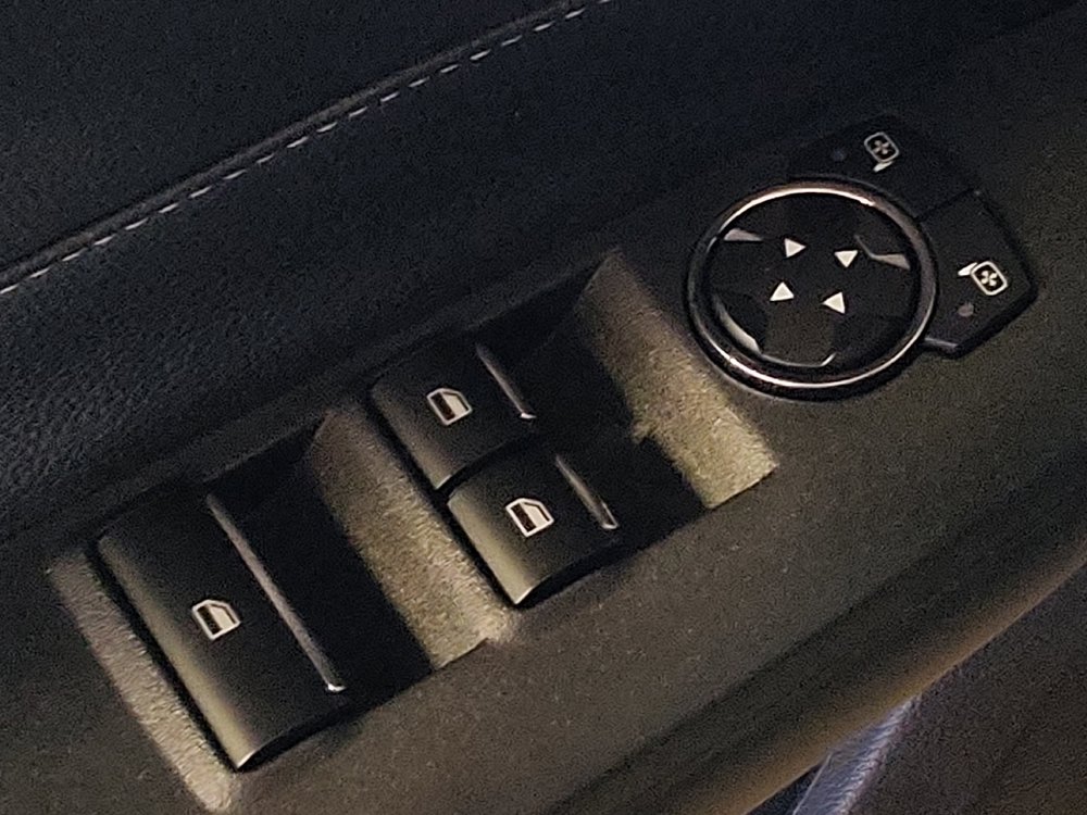 Used 2019 Ford Mustang Premium RWD image 27