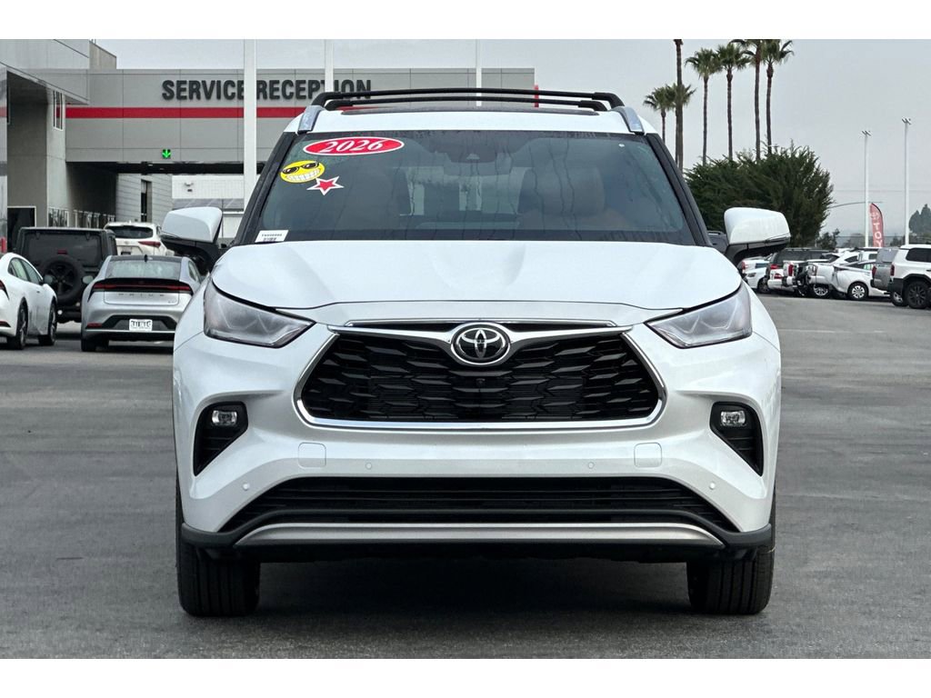 New 2026 Toyota Highlander Platinum image 9