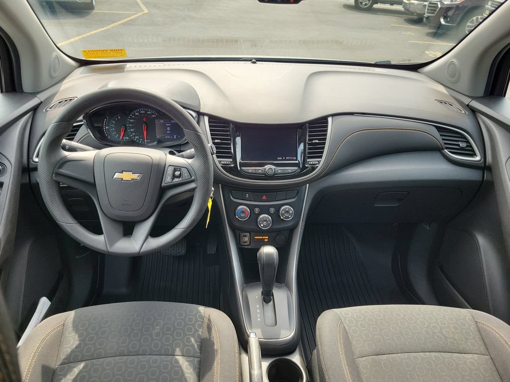Used 2020 Chevrolet Trax LS FWD image 11