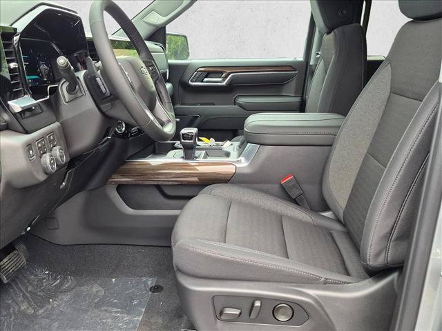 New 2026 Chevrolet Silverado 1500 RST w/ Dark Appearance Package AWD/4WD image 4