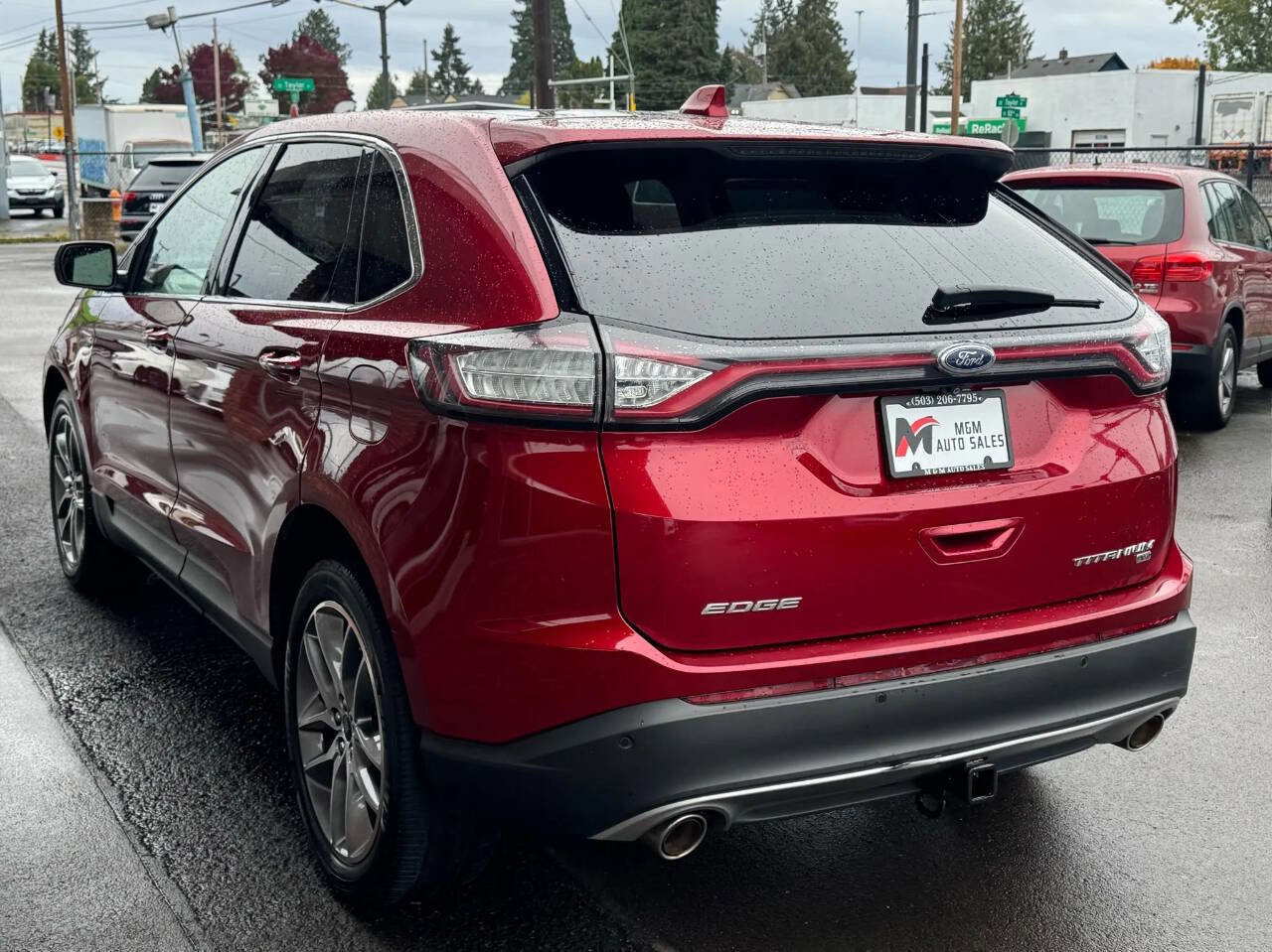 Used 2017 Ford Edge Titanium w/ Equipment Group 301A image 4