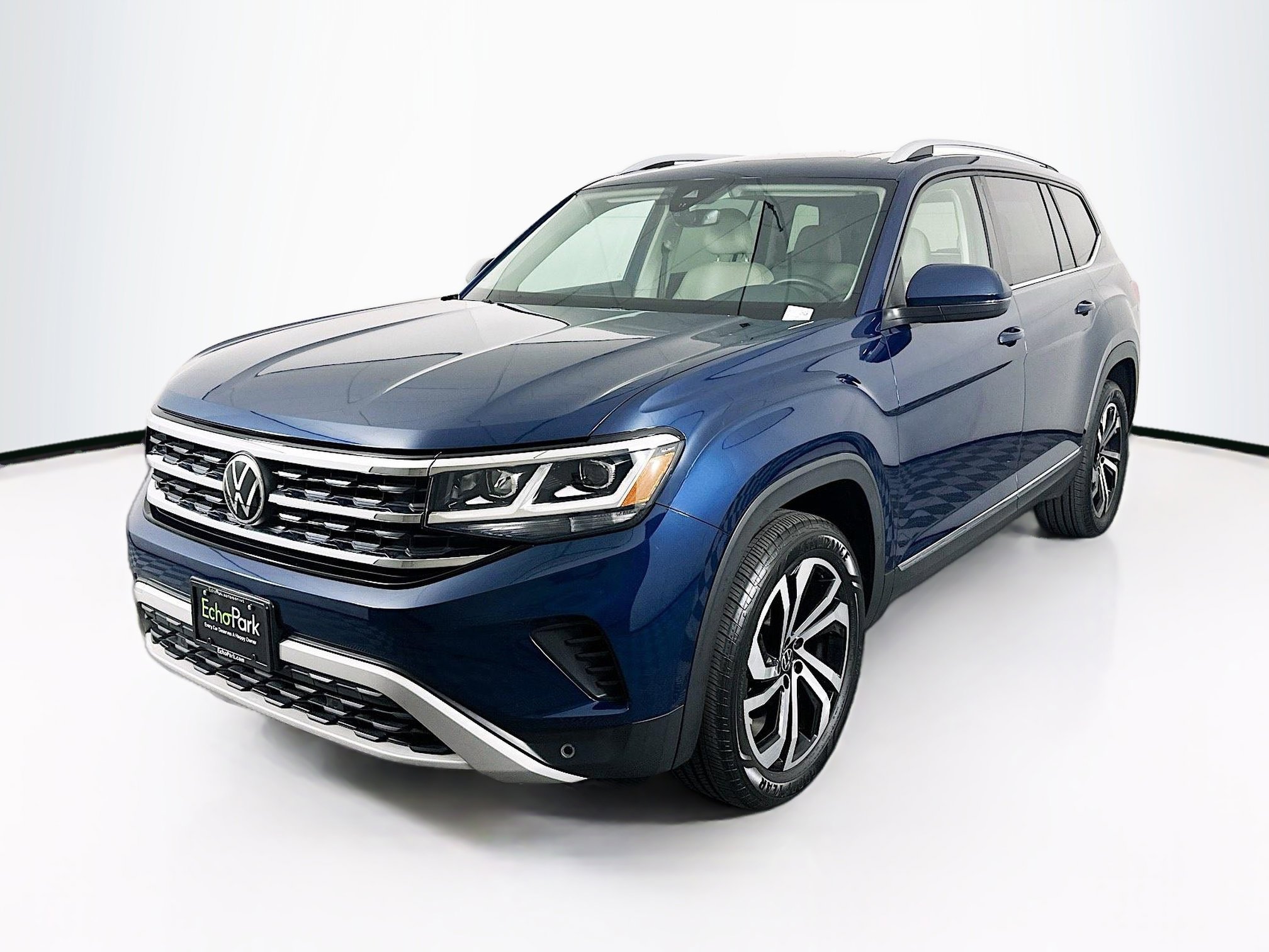 Used 2022 Volkswagen Atlas SEL image 3
