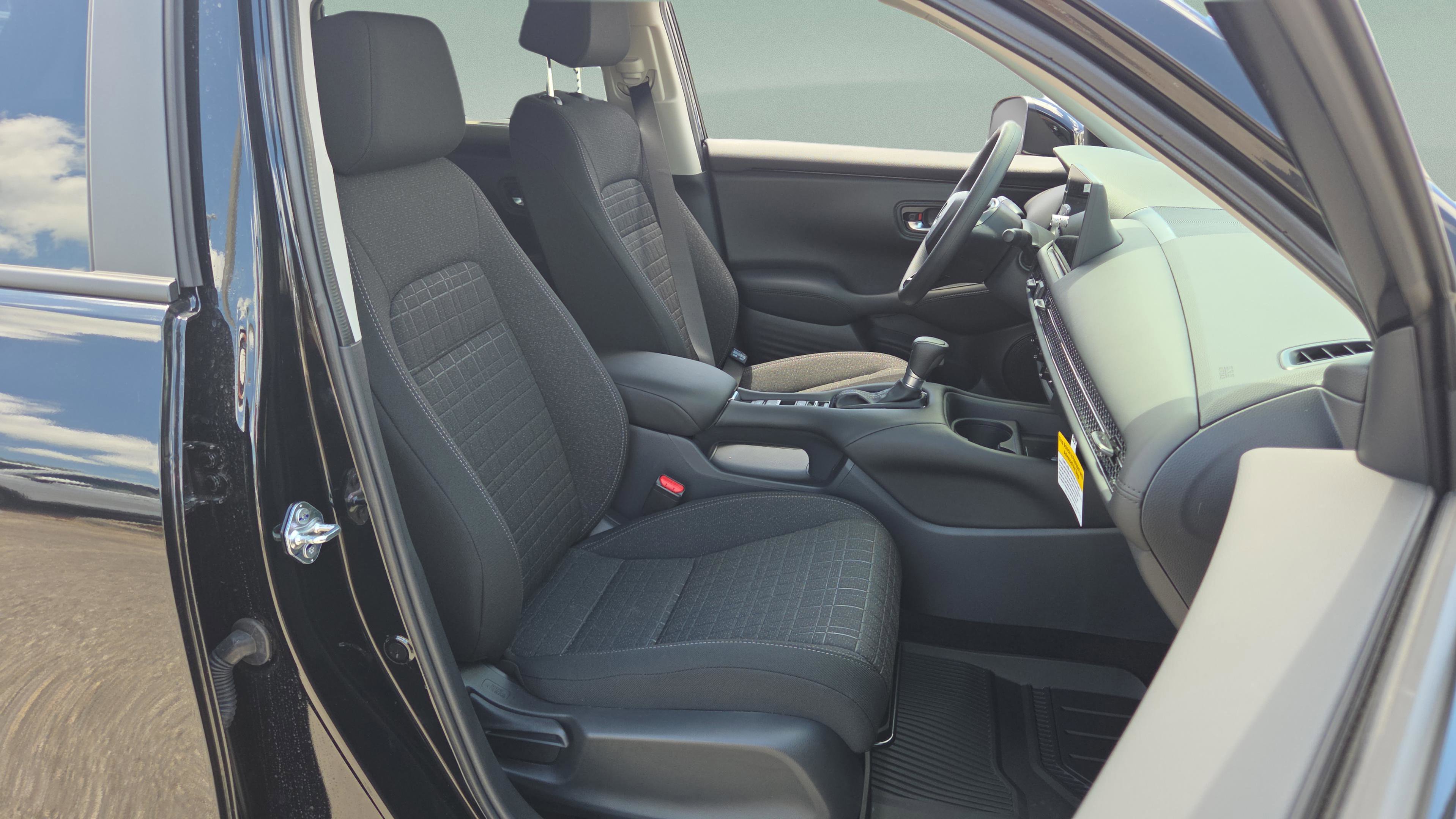 New 2026 Honda HR-V LX image 18