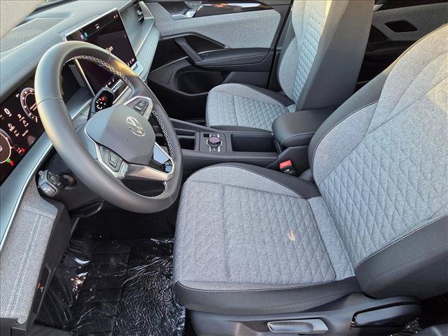 Used 2026 Volkswagen Tiguan S w/ 18" Wheel Package FWD image 4
