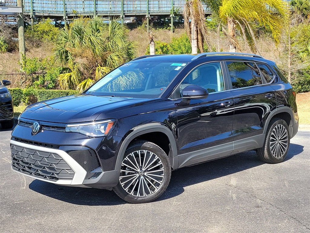 Certified 2025 Volkswagen Taos SE