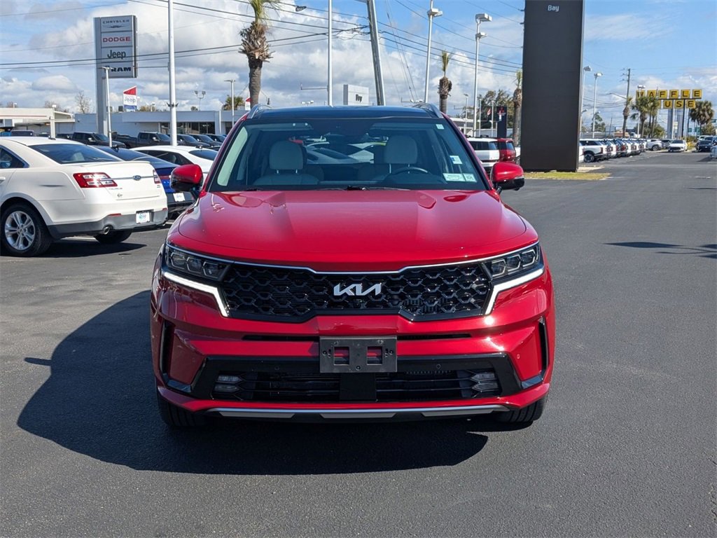 Used 2023 Kia Sorento SX Prestige w/ Panoramic Sunroof Package image 2