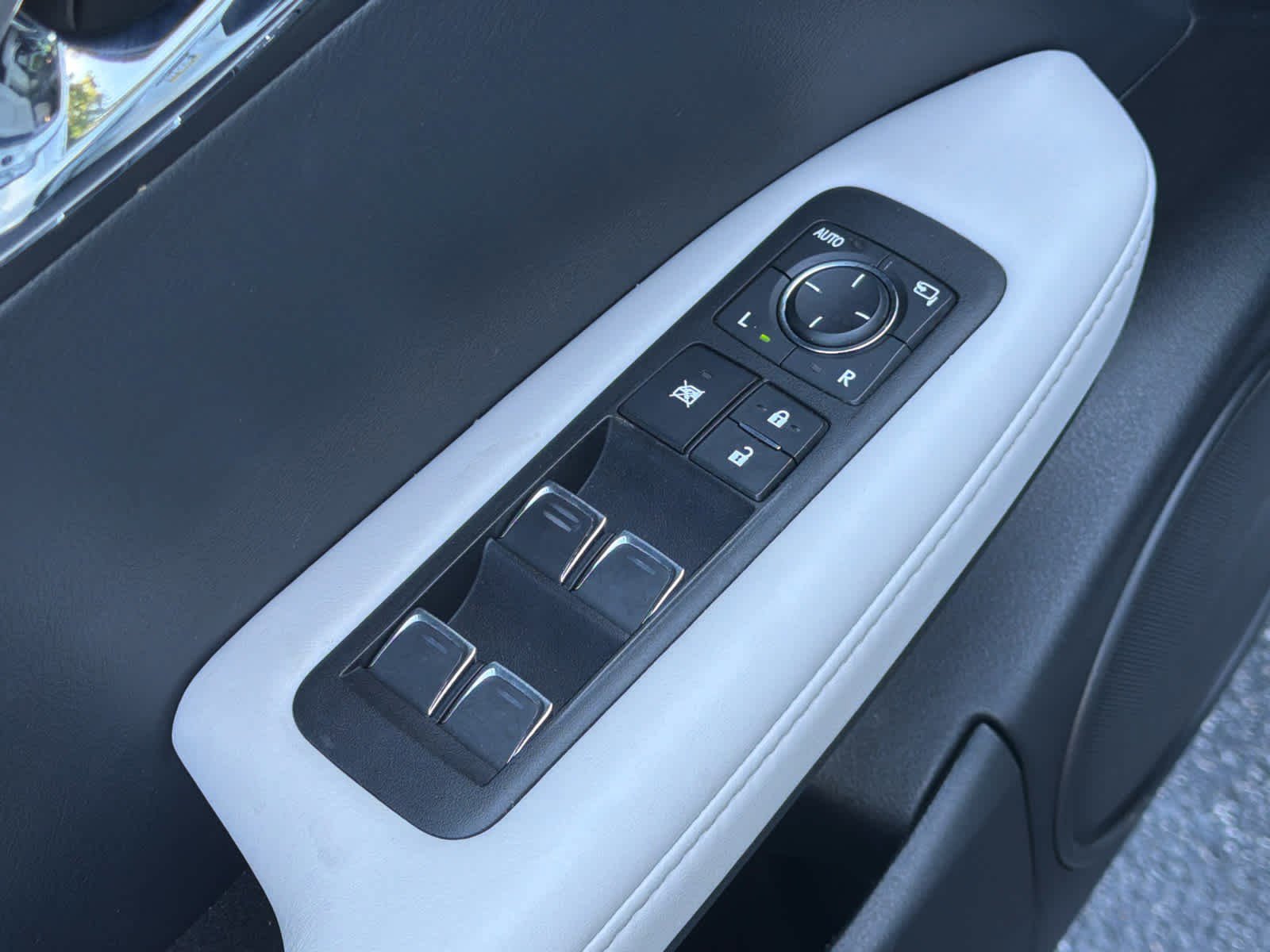 Used 2020 Lexus RX 350 AWD w/ Premium Package image 24