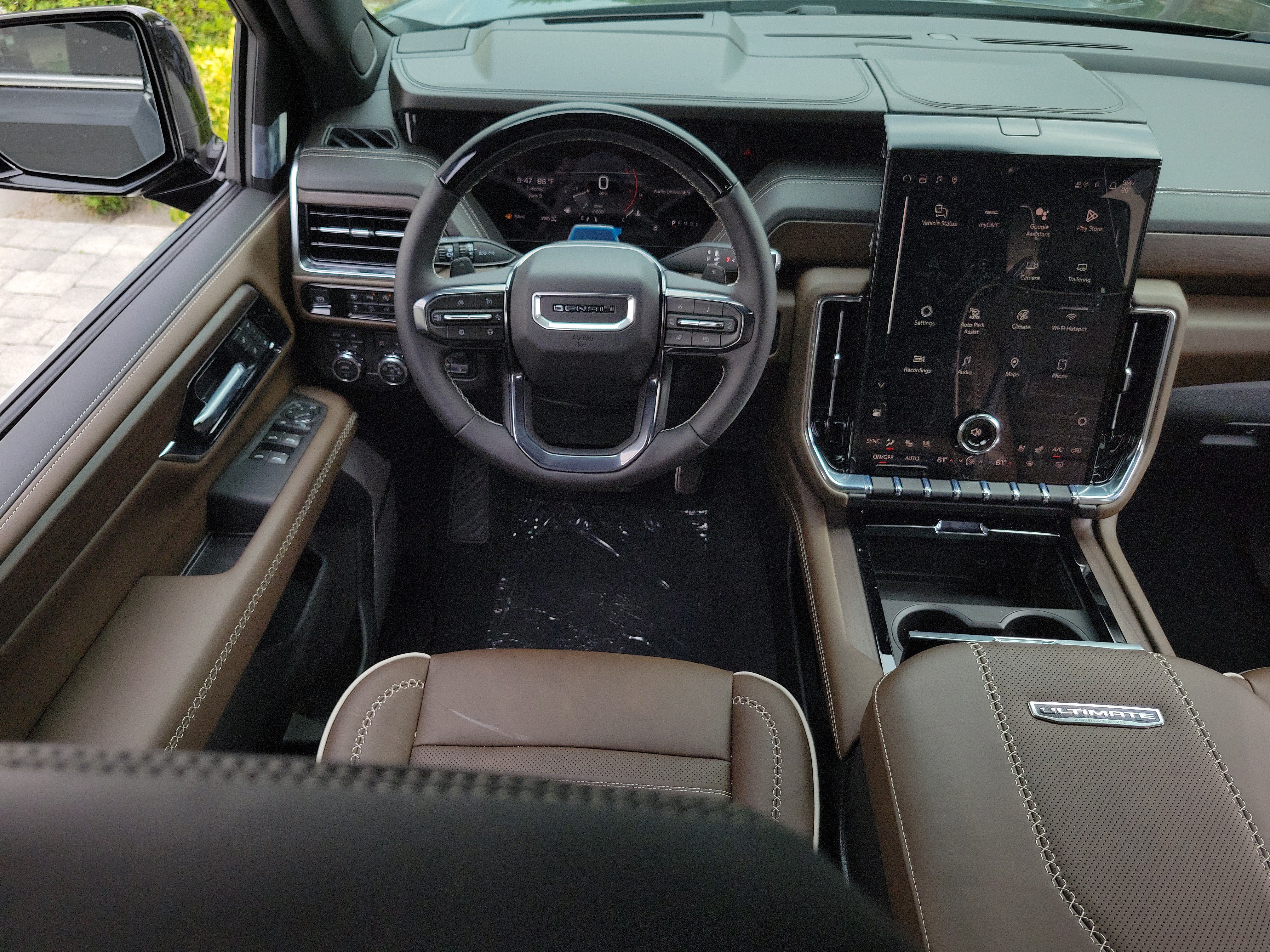 New 2026 GMC Yukon XL Denali Ultimate AWD/4WD image 16