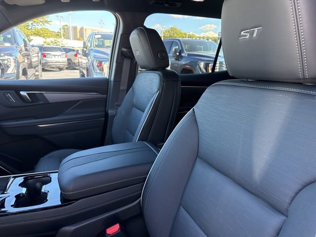 New 2026 Buick Enclave Sport Touring w/ Power Package AWD/4WD image 13