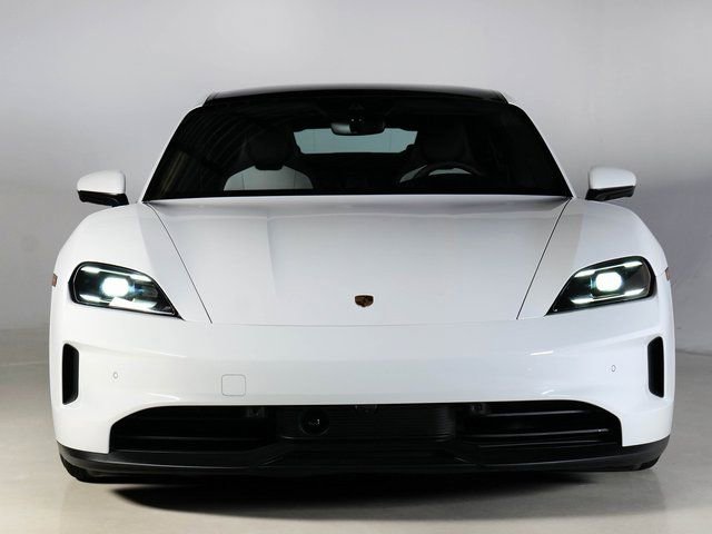New 2025 Porsche Taycan 4S image 6