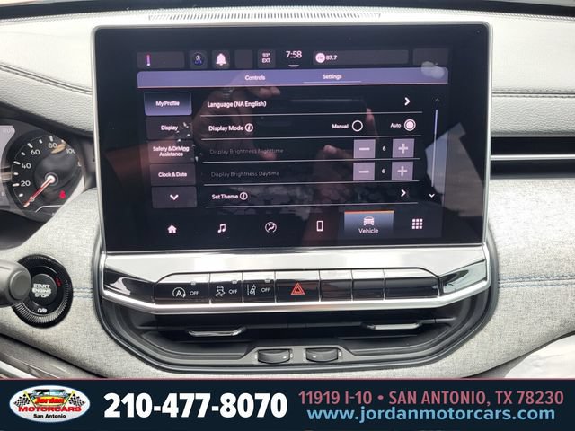 Used 2022 Jeep Compass Latitude FWD image 21