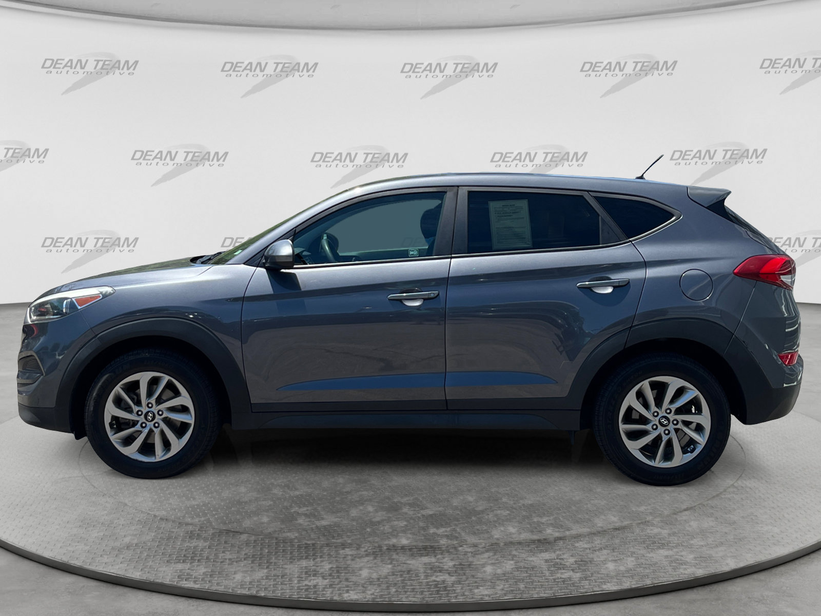 Used 2018 Hyundai Tucson SE w/ Cargo Package AWD/4WD image 4