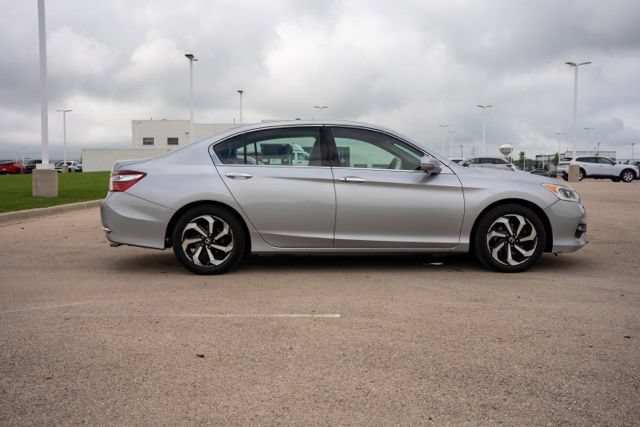 Used 2016 Honda Accord EX-L image 8