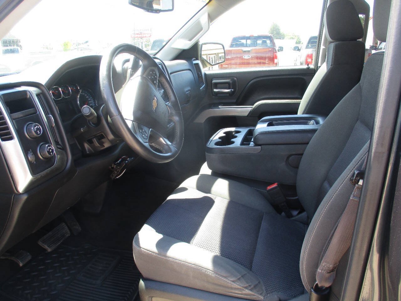 Used 2017 Chevrolet Silverado 1500 LT w/ All Star Edition AWD/4WD image 11
