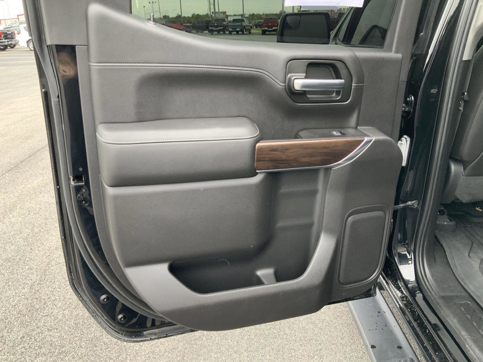 Used 2019 GMC Sierra 1500 SLT w/ SLT Convenience Package AWD/4WD image 58
