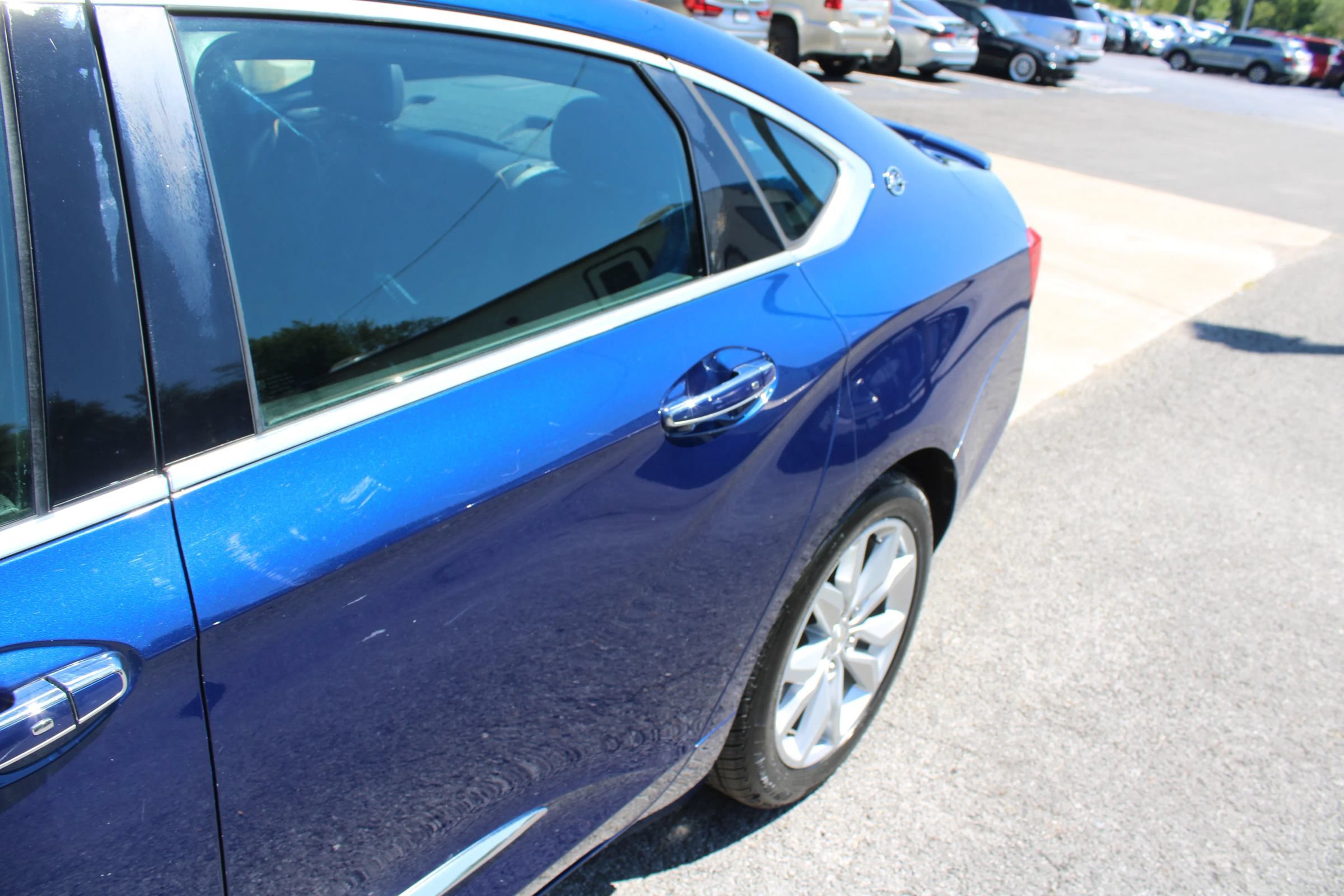 Used 2014 Chevrolet Impala LTZ FWD image 4