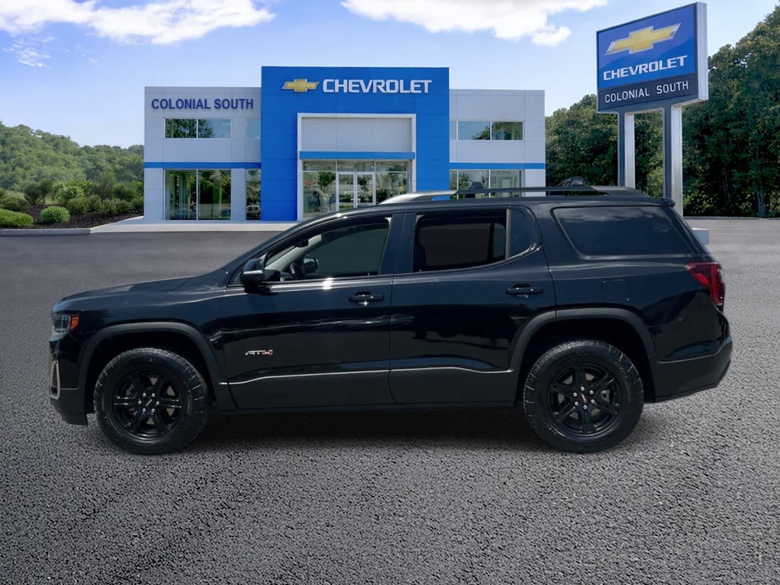 Certified 2023 GMC Acadia AT4 w/ Technology Package AWD/4WD image 3