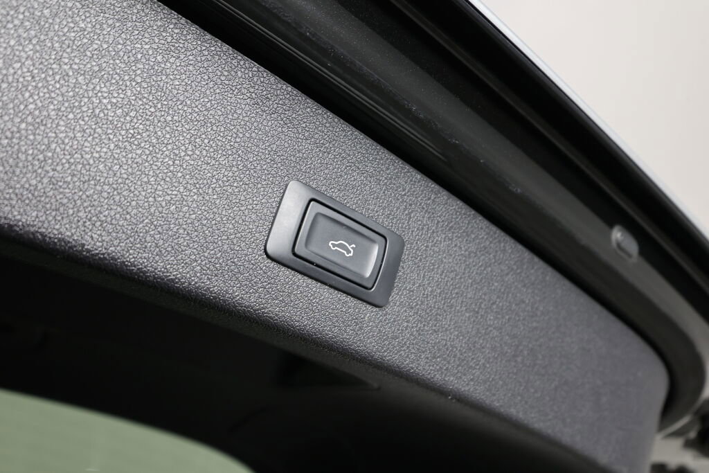 Used 2015 Audi Q5 TDI Prestige image 19
