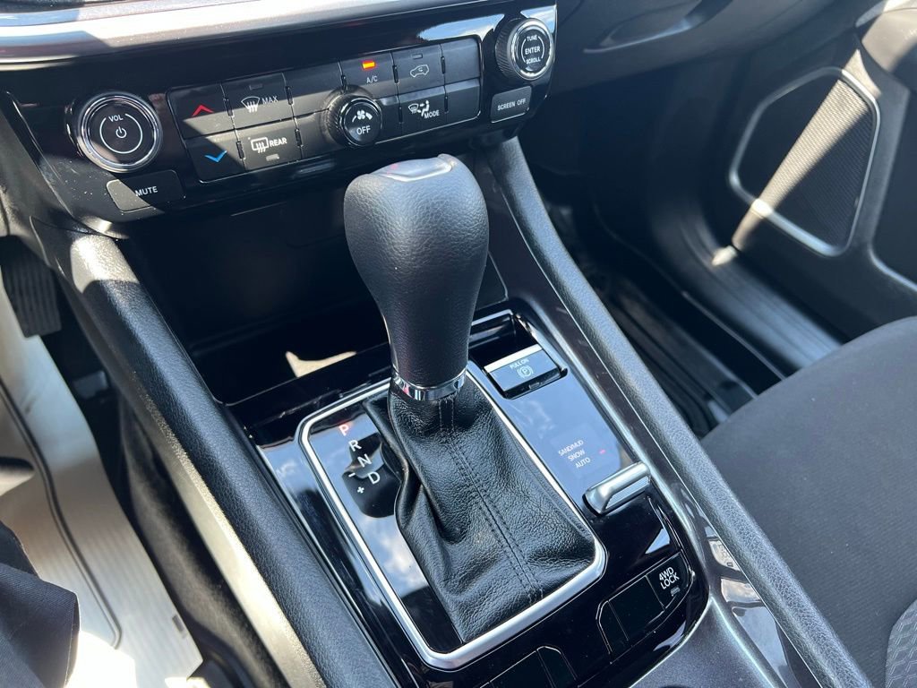 Used 2025 Jeep Compass Sport image 37