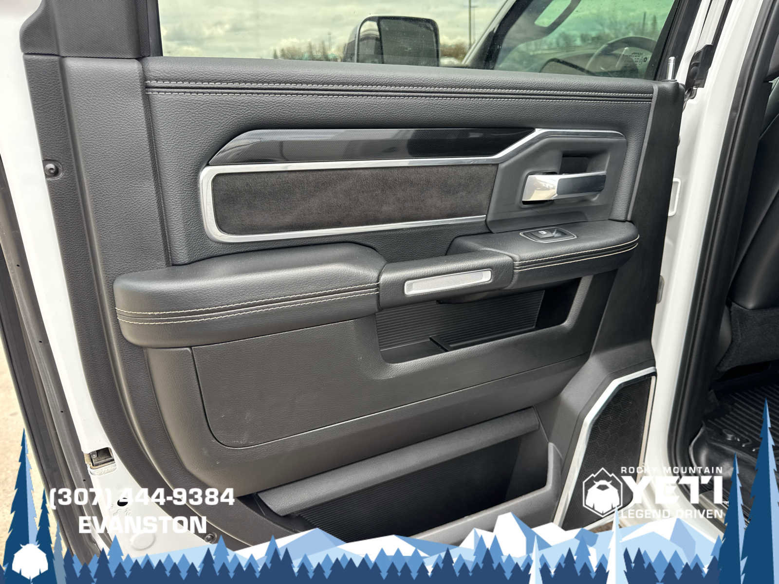 Used 2019 RAM 3500 Laramie AWD/4WD image 23