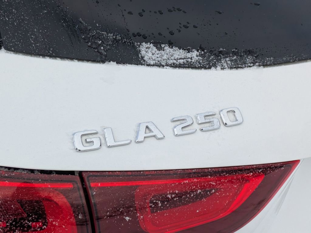 Used 2023 Mercedes-Benz GLA 250 4MATIC image 14