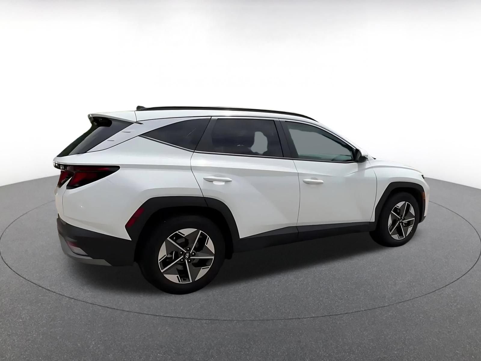Used 2025 Hyundai Tucson SEL FWD image 15