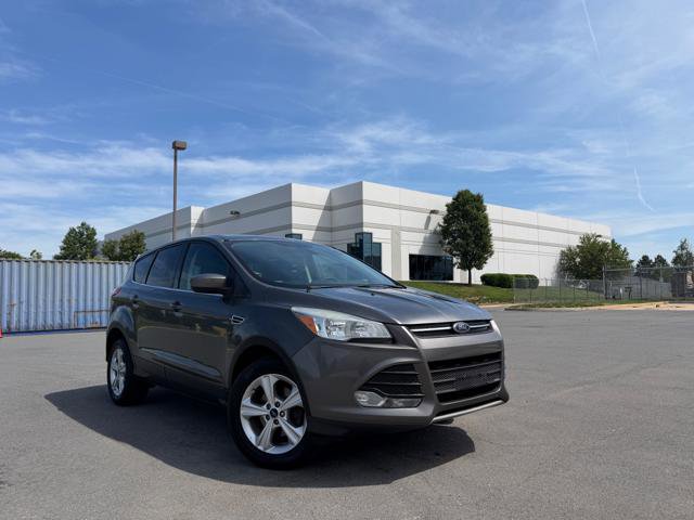 Used 2013 Ford Escape SE FWD image 2