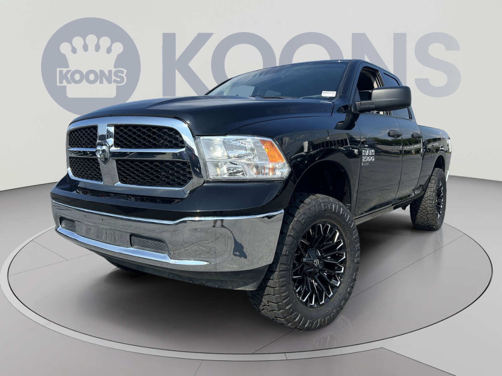 Used 2024 RAM 1500 Classic SLT AWD/4WD image 1