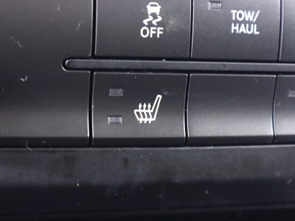 Used 2017 RAM 3500 Big Horn image 23