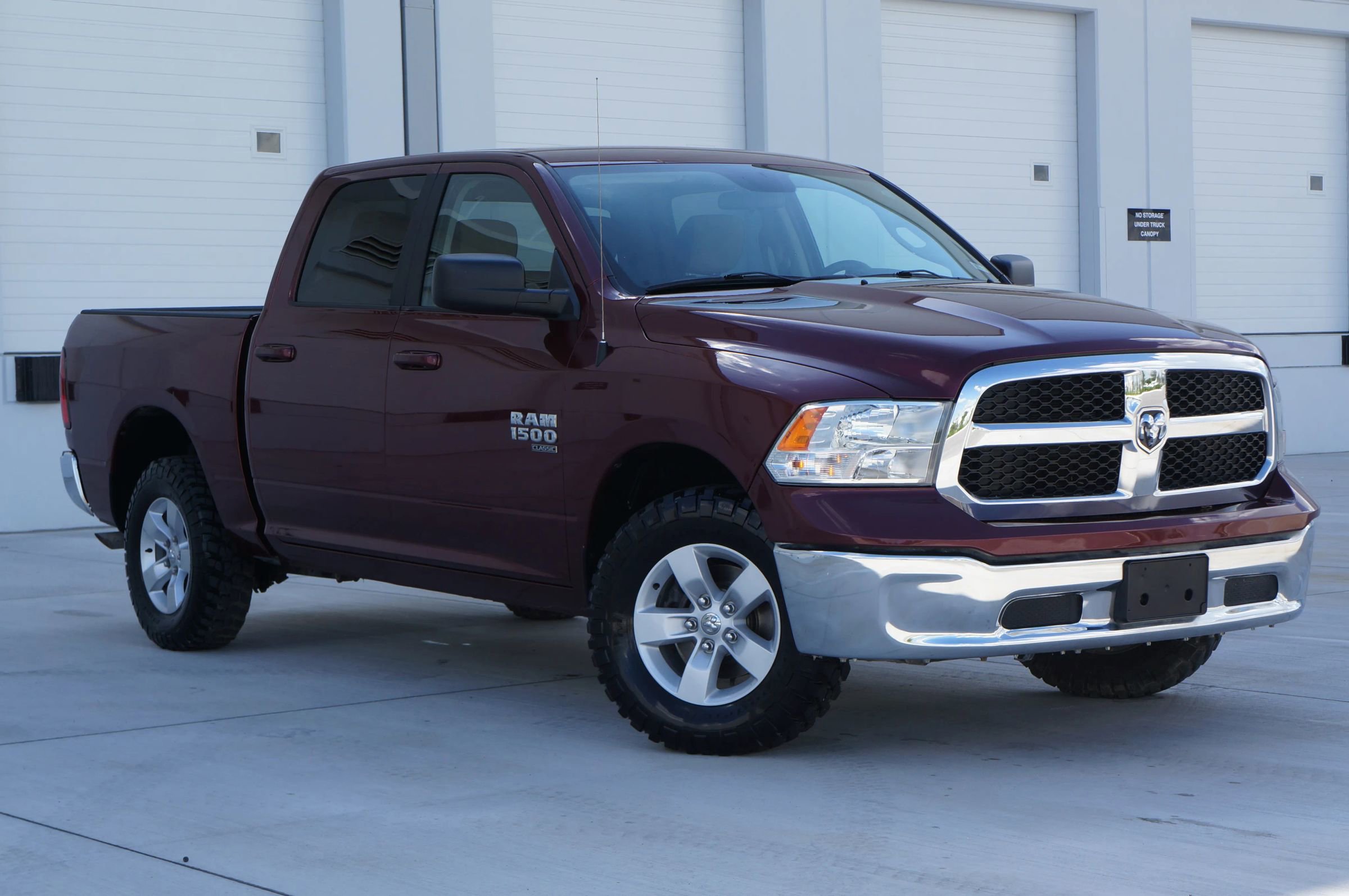 Used 2021 RAM 1500 Classic SLT image 2
